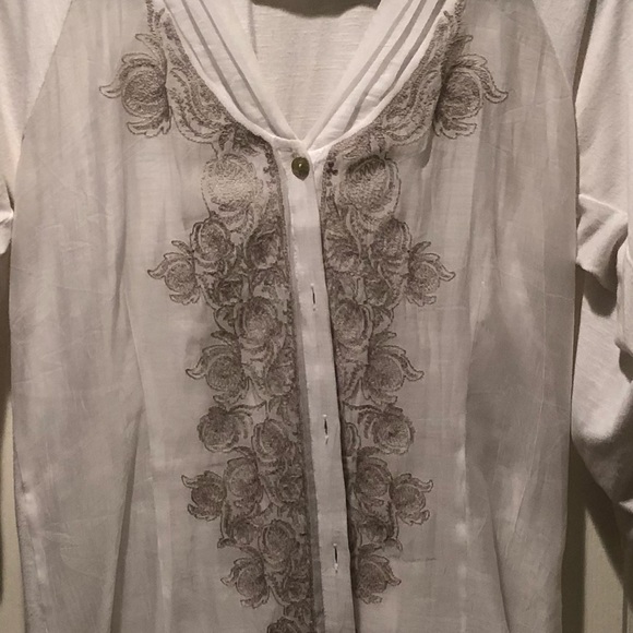 Nic + Zoe Embroidered White 3/4 Sleeve Blouse - Picture 4 of 4